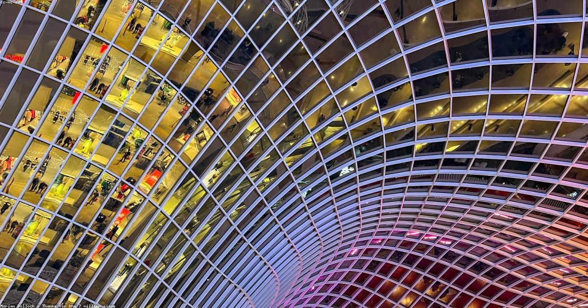 Corso di vela per principianti: il tuo primo passo in mare