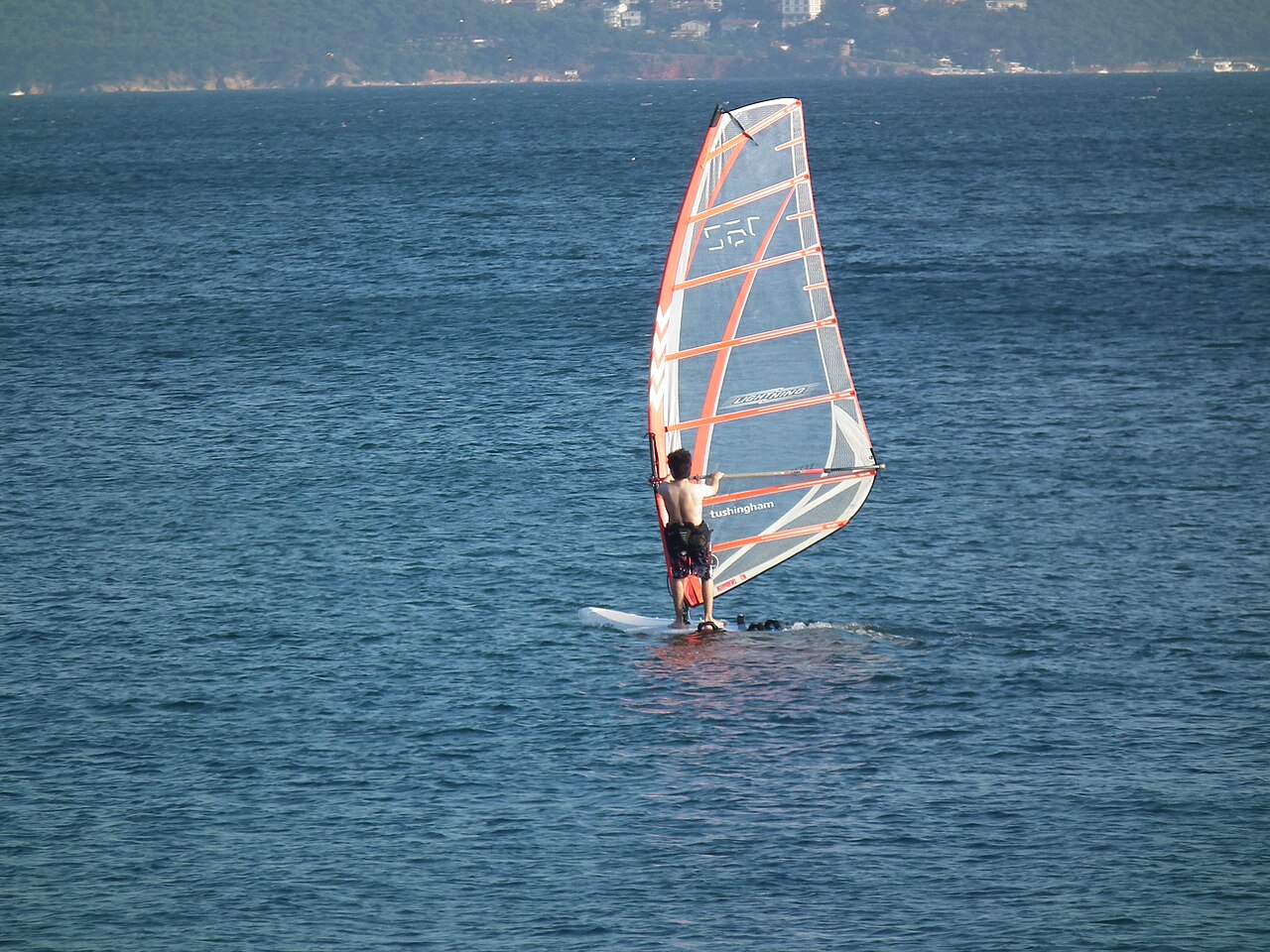 windsurfing (foto: Nevit Dilmen (talk) / CC BY-SA 3.0, Wikimedia Commons)
