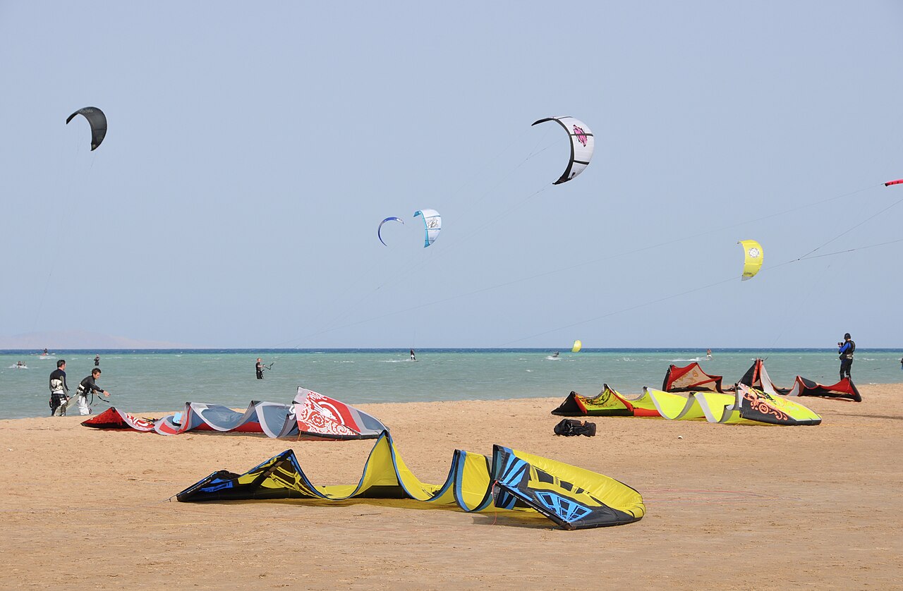 kitesurfing sea (foto: Marc Ryckaert / CC BY 3.0, Wikimedia Commons)