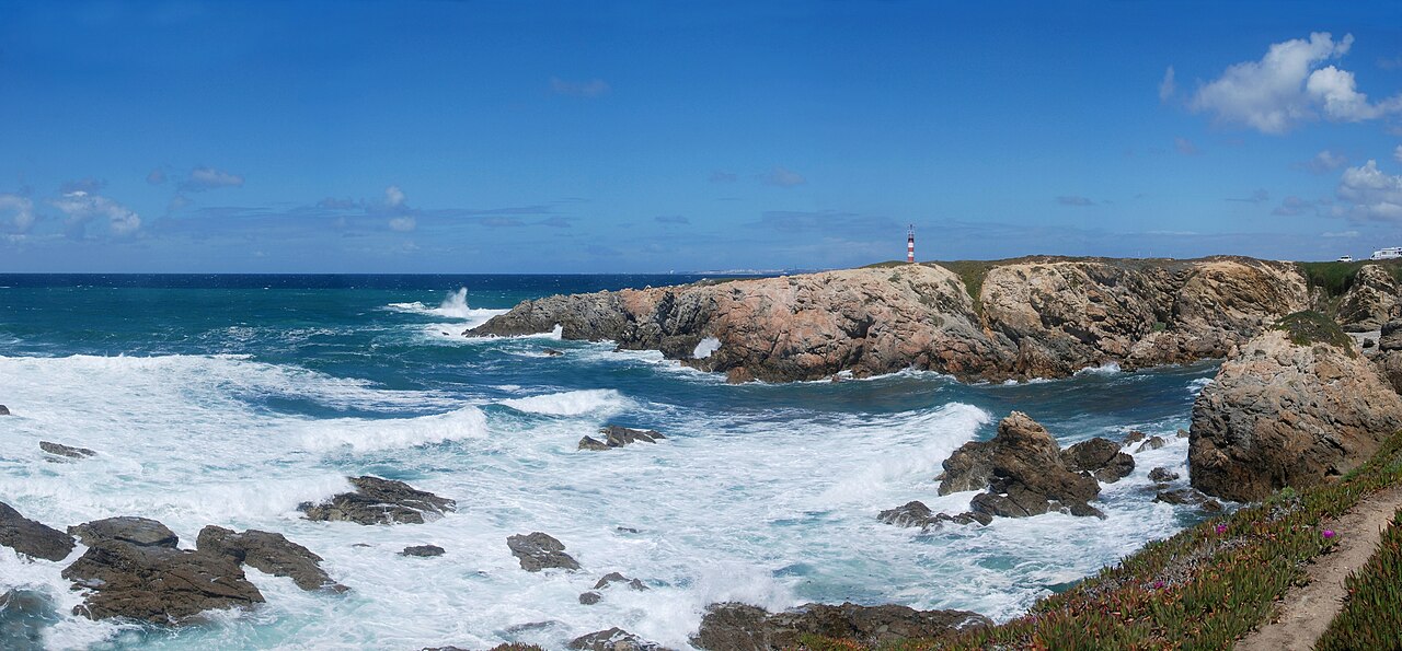 ocean waves (foto: Alvesgaspar / CC BY-SA 3.0, Wikimedia Commons)